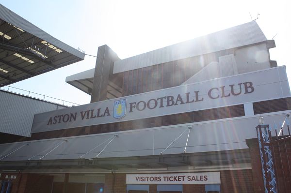 附加条款和 附加条款和